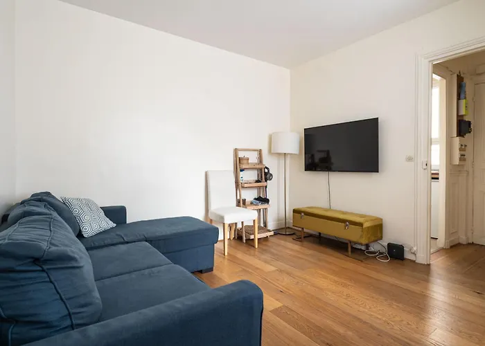 Elegant Avec Ascenseur Proche Tour Eiffel Appartement Paris